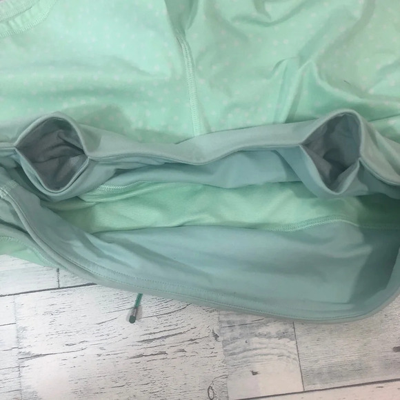 Lululemon Speed Run Mint Green White Polka Dots Shorts 6 - Picture 3 of 11
